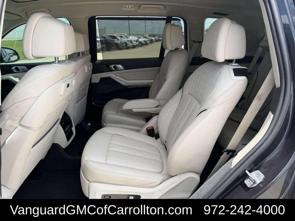Used 2019 BMW X7 xDrive50i w/ Premium Package AWD/4WD image 34