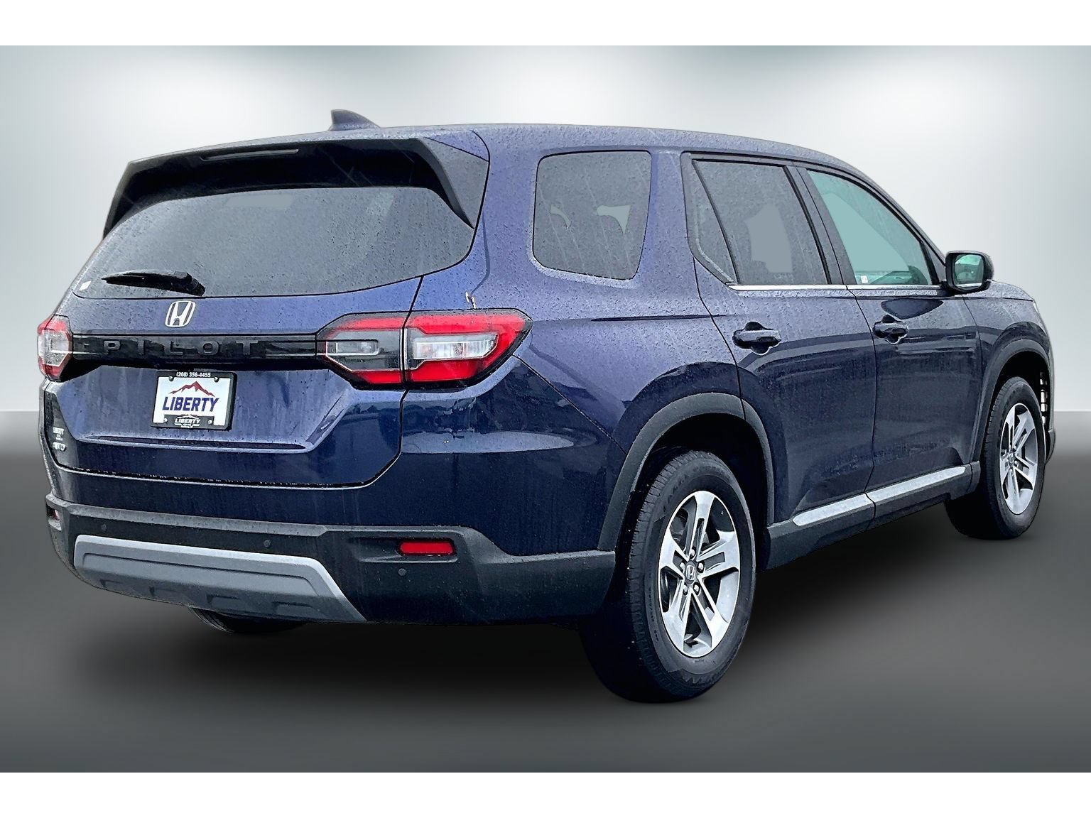 Used 2025 Honda Pilot EX-L image 6