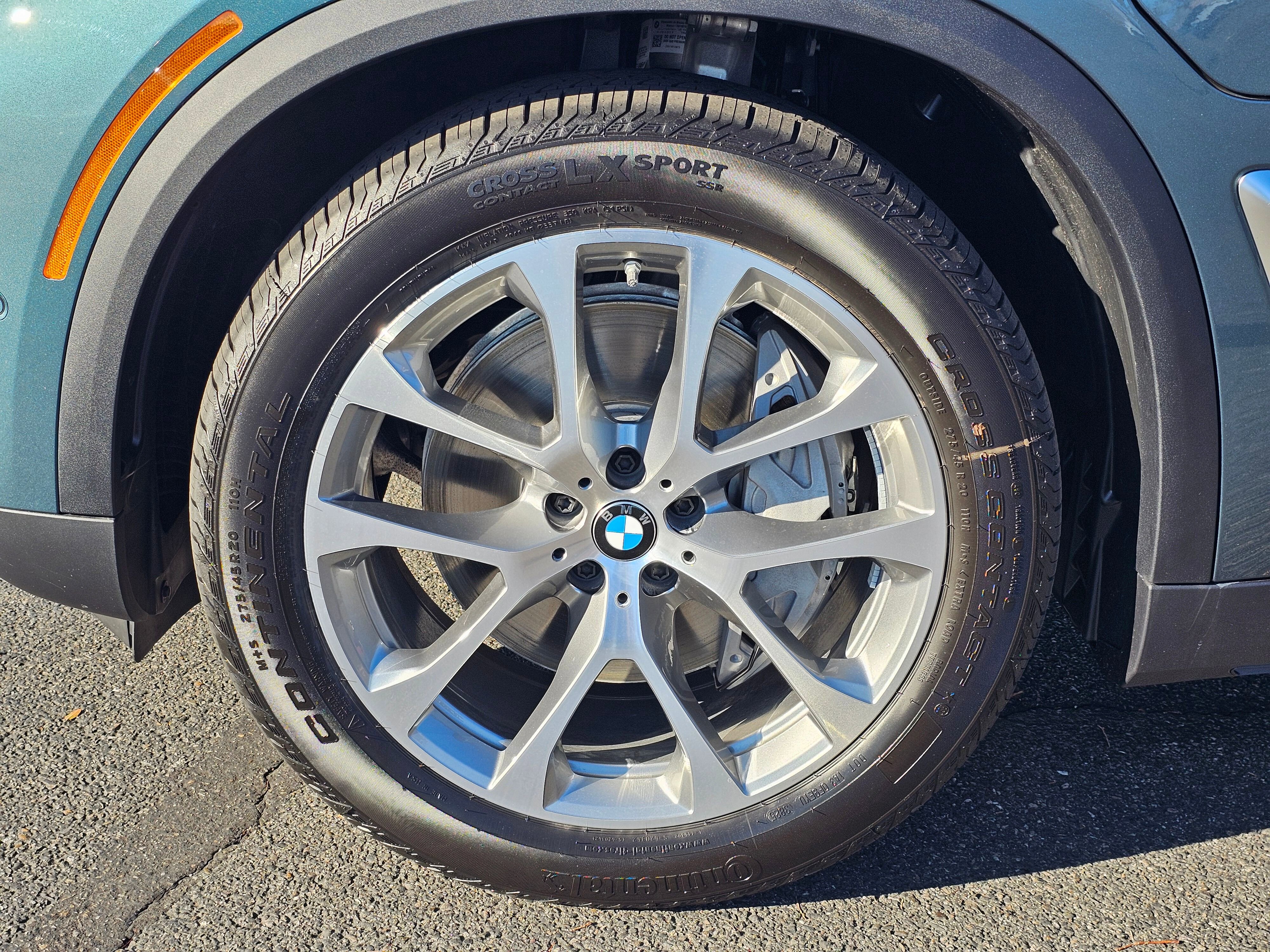 New 2026 BMW X5 xDrive50e w/ Executive Package image 8