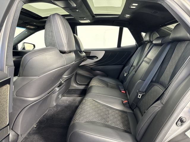 Certified 2022 Lexus LS 500 F Sport w/ Accessory Package (Z2) AWD/4WD image 26