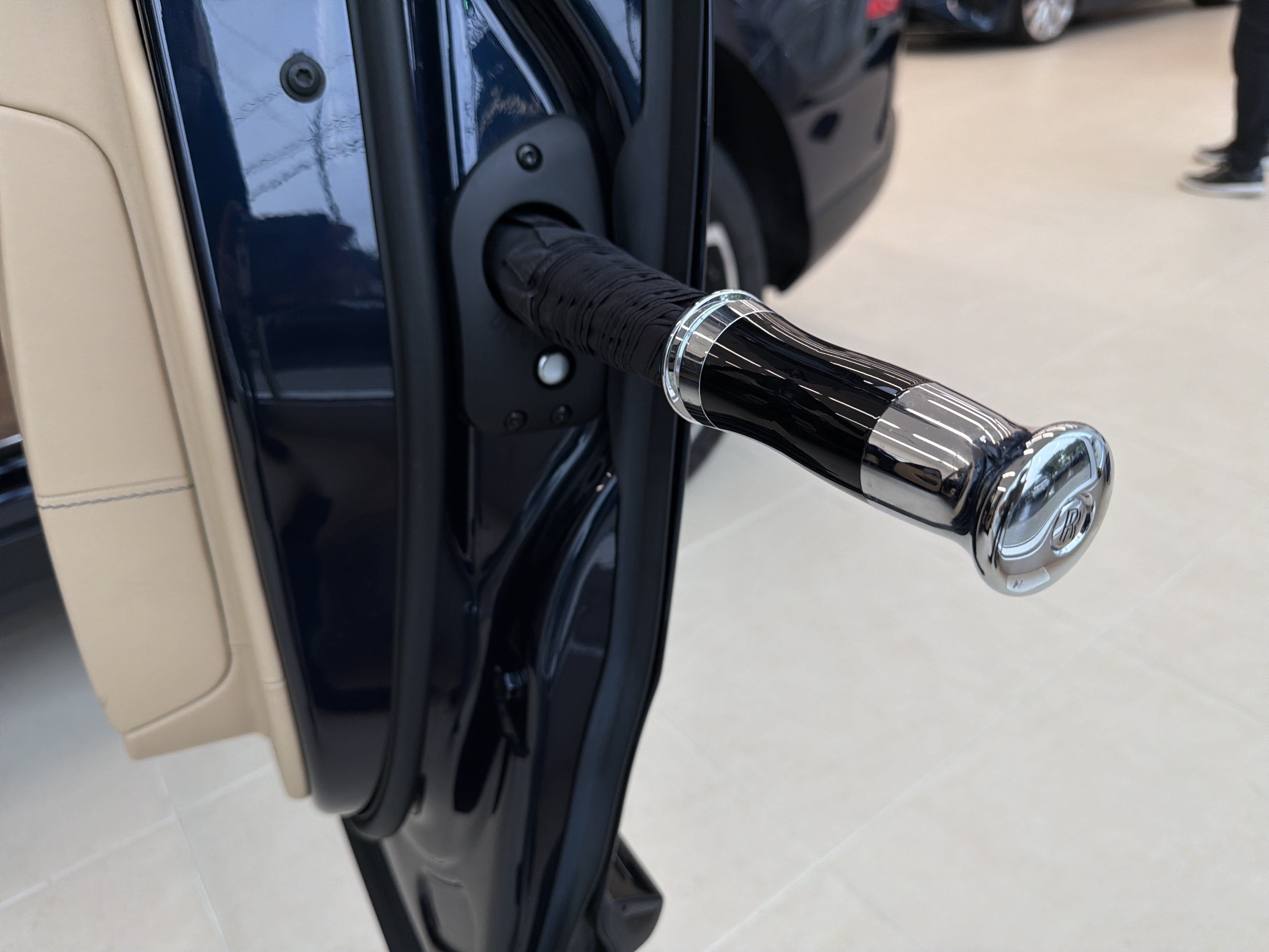 Certified 2024 Rolls-Royce Cullinan Black Badge AWD/4WD image 40