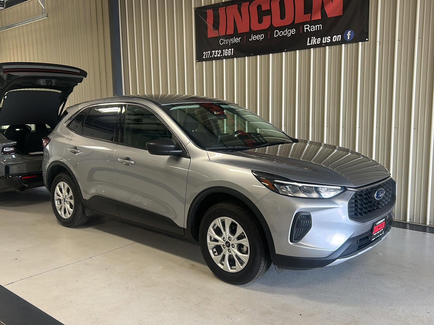 Used 2024 Ford Escape Active image 4