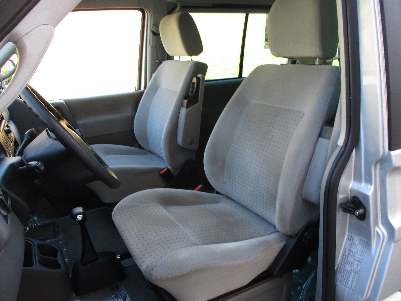 Used 2002 Volkswagen Eurovan GLS image 16