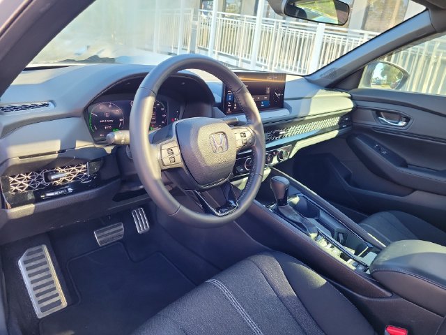 Used 2024 Honda Accord Sport image 18