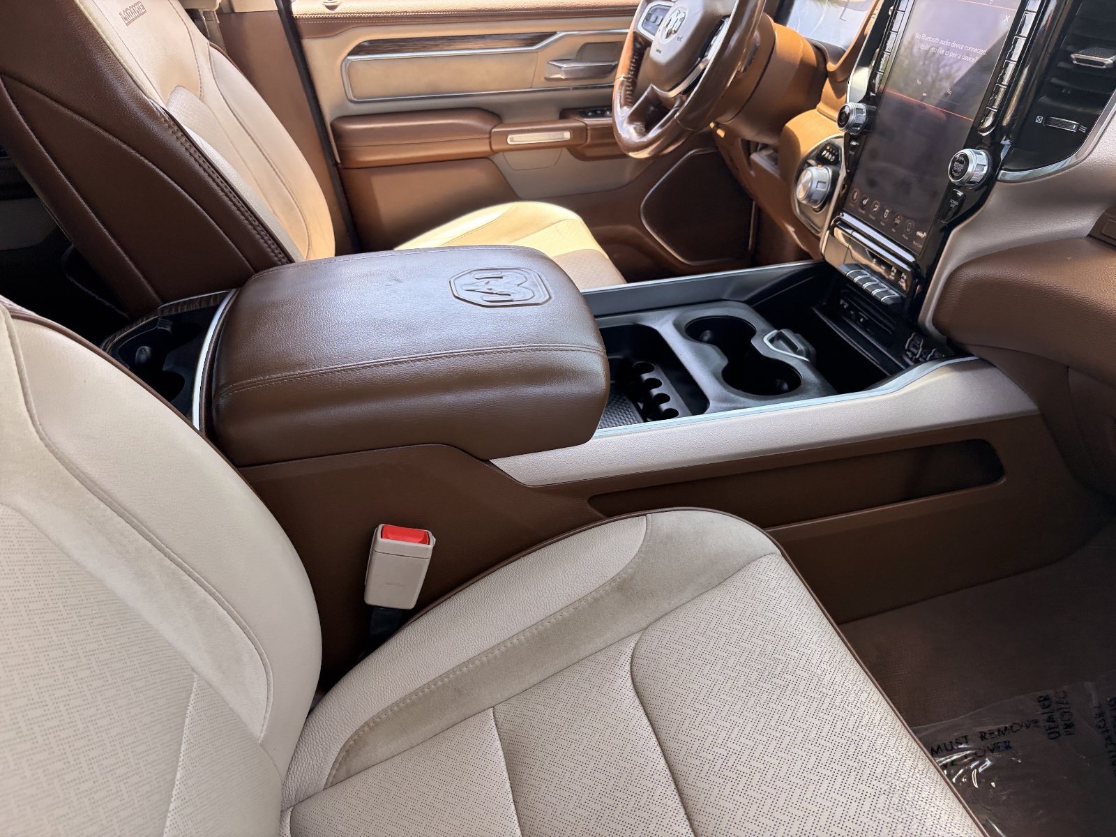 Used 2019 RAM 1500 Laramie AWD/4WD image 10