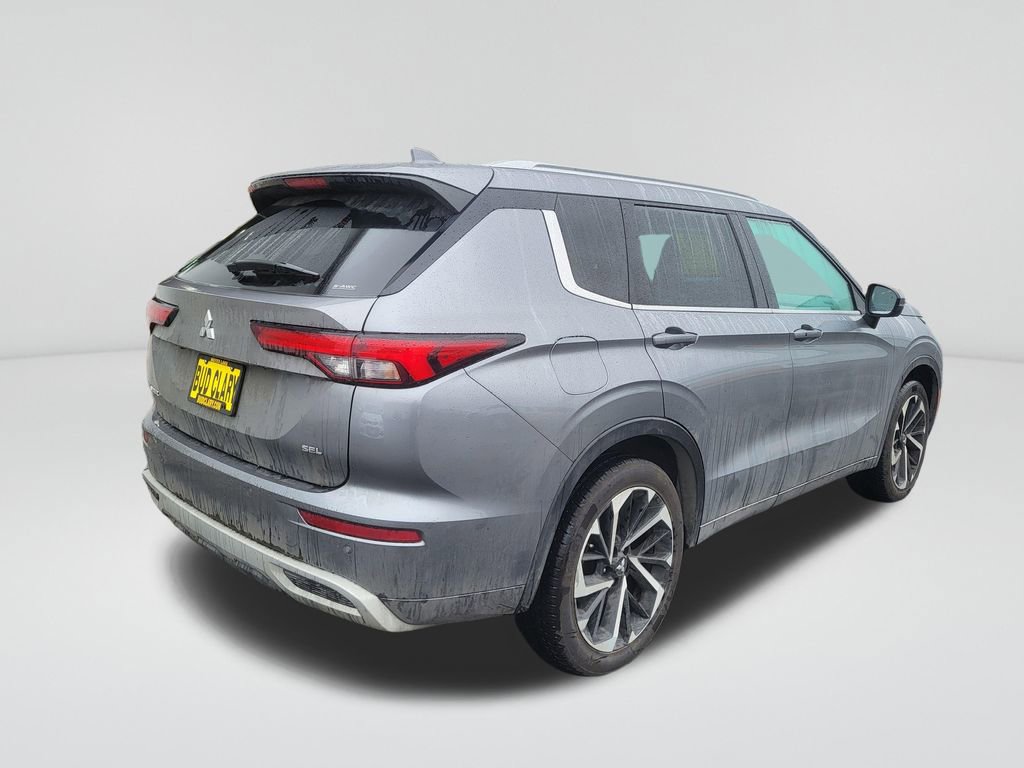 Used 2023 Mitsubishi Outlander SEL image 6
