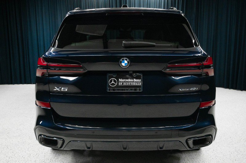 Used 2024 BMW X5 xDrive40i w/ M Sport Package AWD/4WD image 6