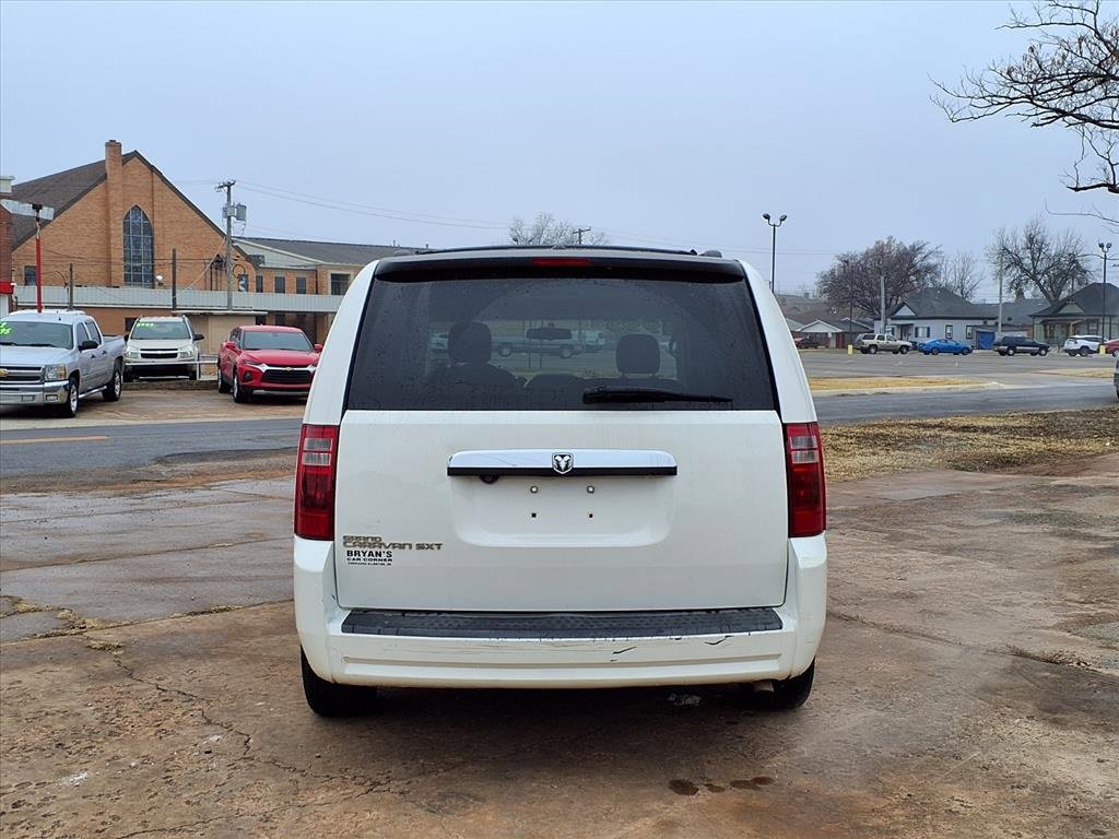 Used 2008 Dodge Grand Caravan SXT image 16