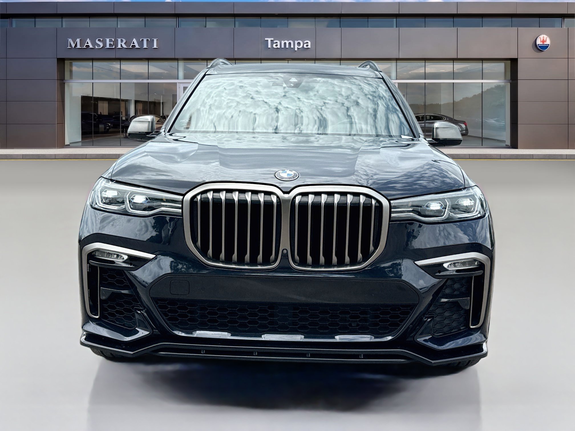 Used 2022 BMW X7 M50i w/ Executive Package AWD/4WD image 8