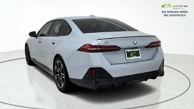 Used 2026 BMW 540i xDrive AWD/4WD image 7
