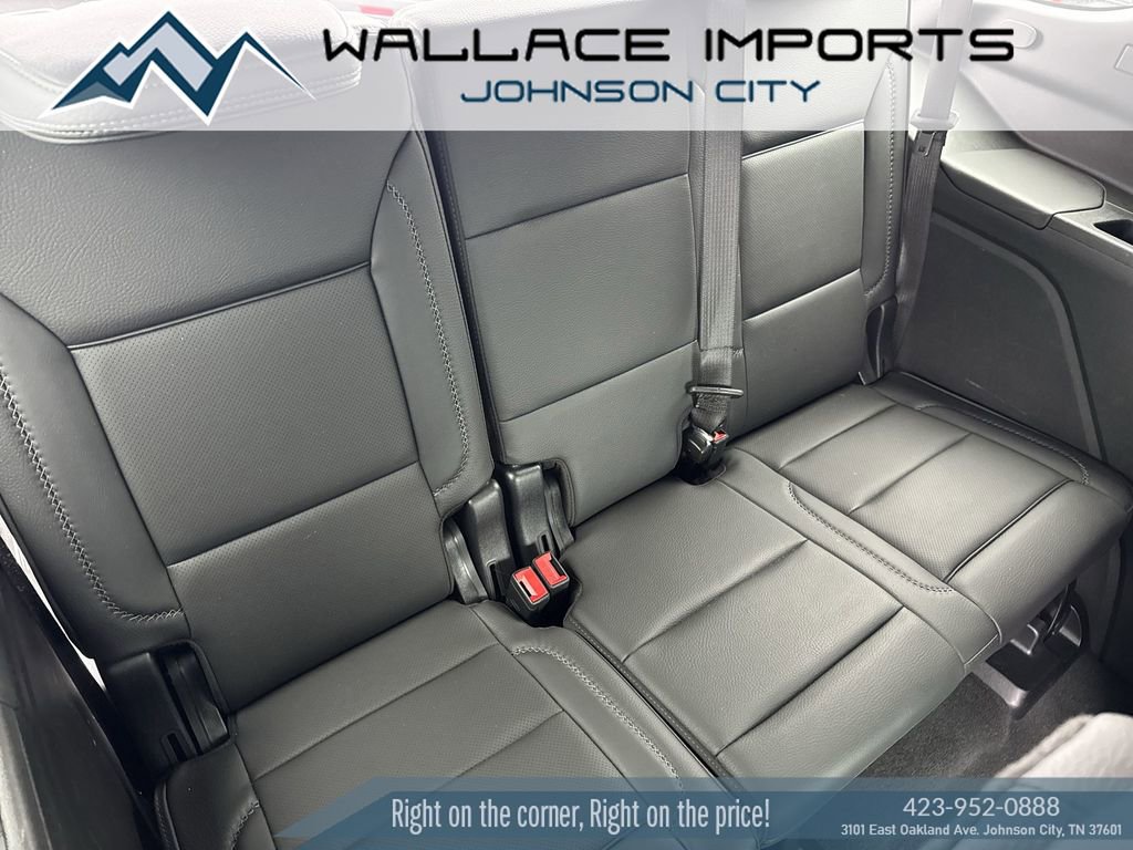 Used 2025 GMC Yukon Denali AWD/4WD image 45