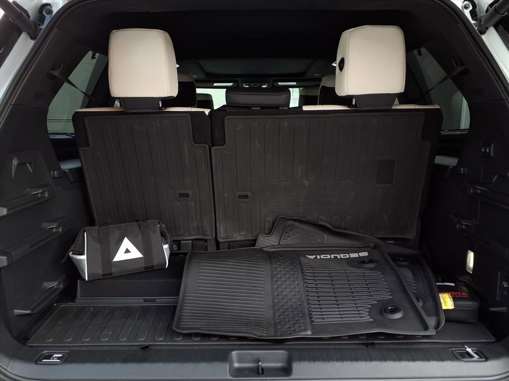 Certified 2025 Toyota Sequoia Capstone image 21