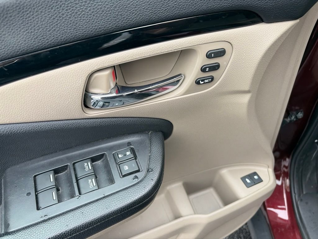 Used 2018 Honda Pilot Touring image 15