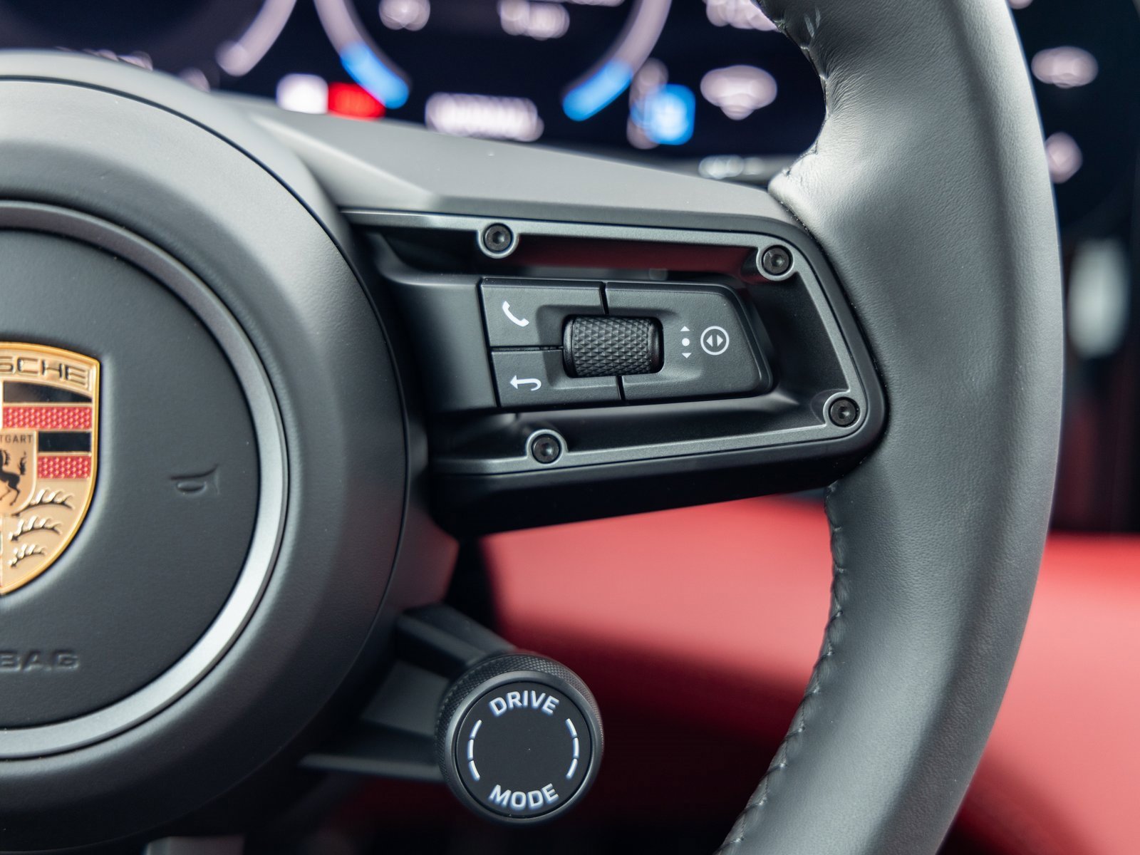 Certified 2025 Porsche Taycan 4 Cross Turismo image 15