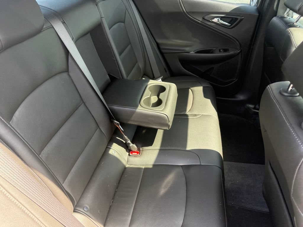 Used 2019 Chevrolet Malibu LT w/ Leather Package FWD image 41