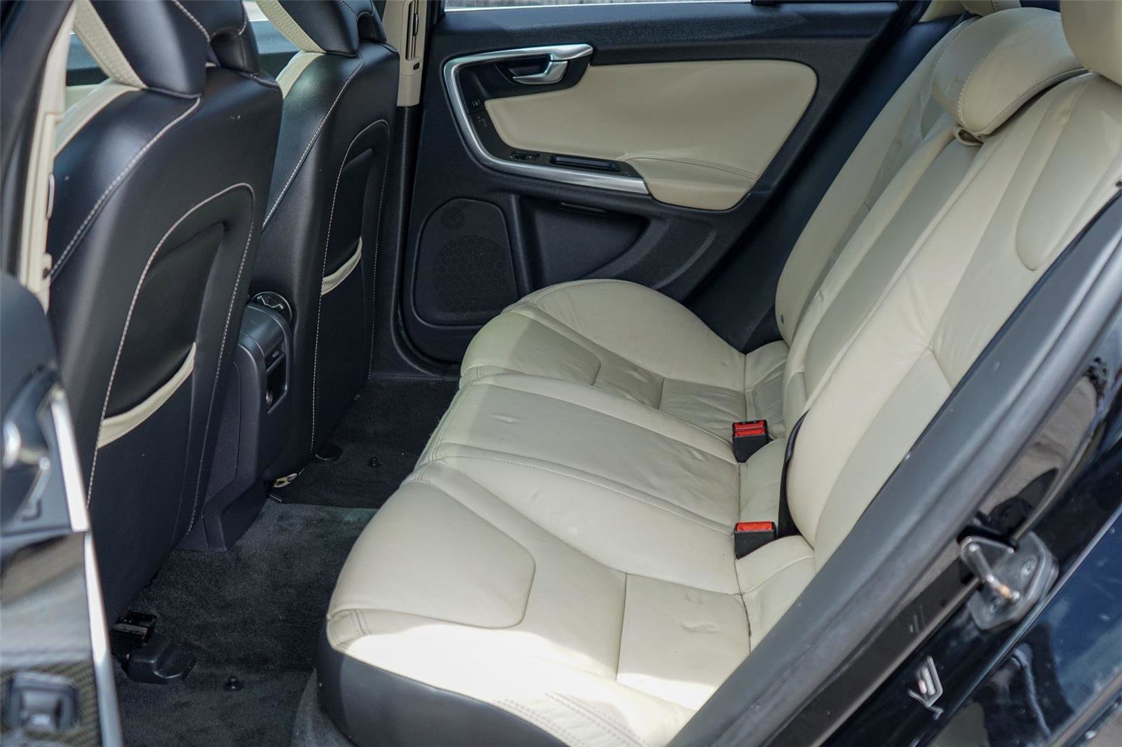 Used 2013 Volvo S60 T5 image 25