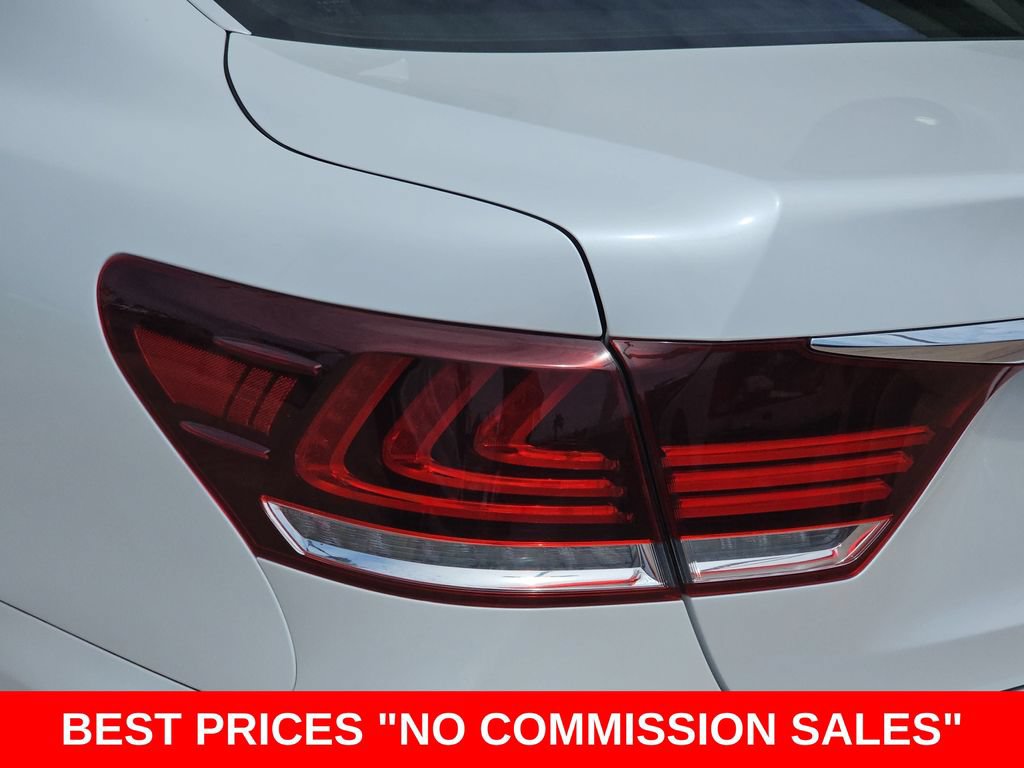 Used 2016 Lexus LS 460 w/ Comfort Package RWD image 41