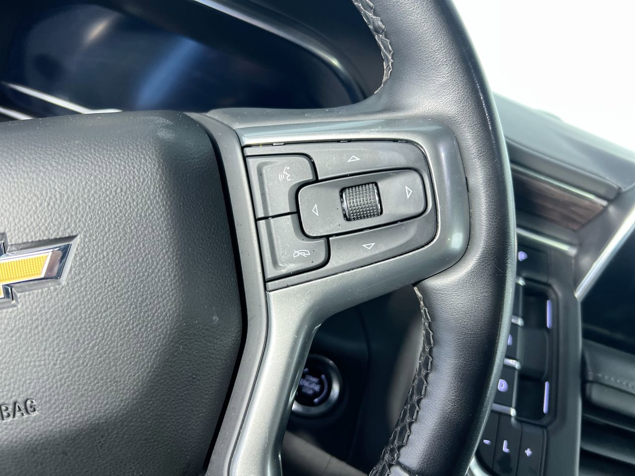Used 2024 Chevrolet Tahoe LT AWD/4WD image 17