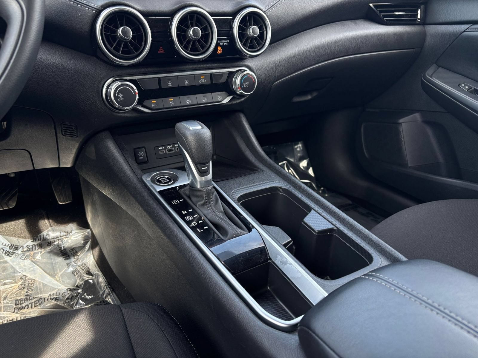 Used 2025 Nissan Sentra SV FWD image 36
