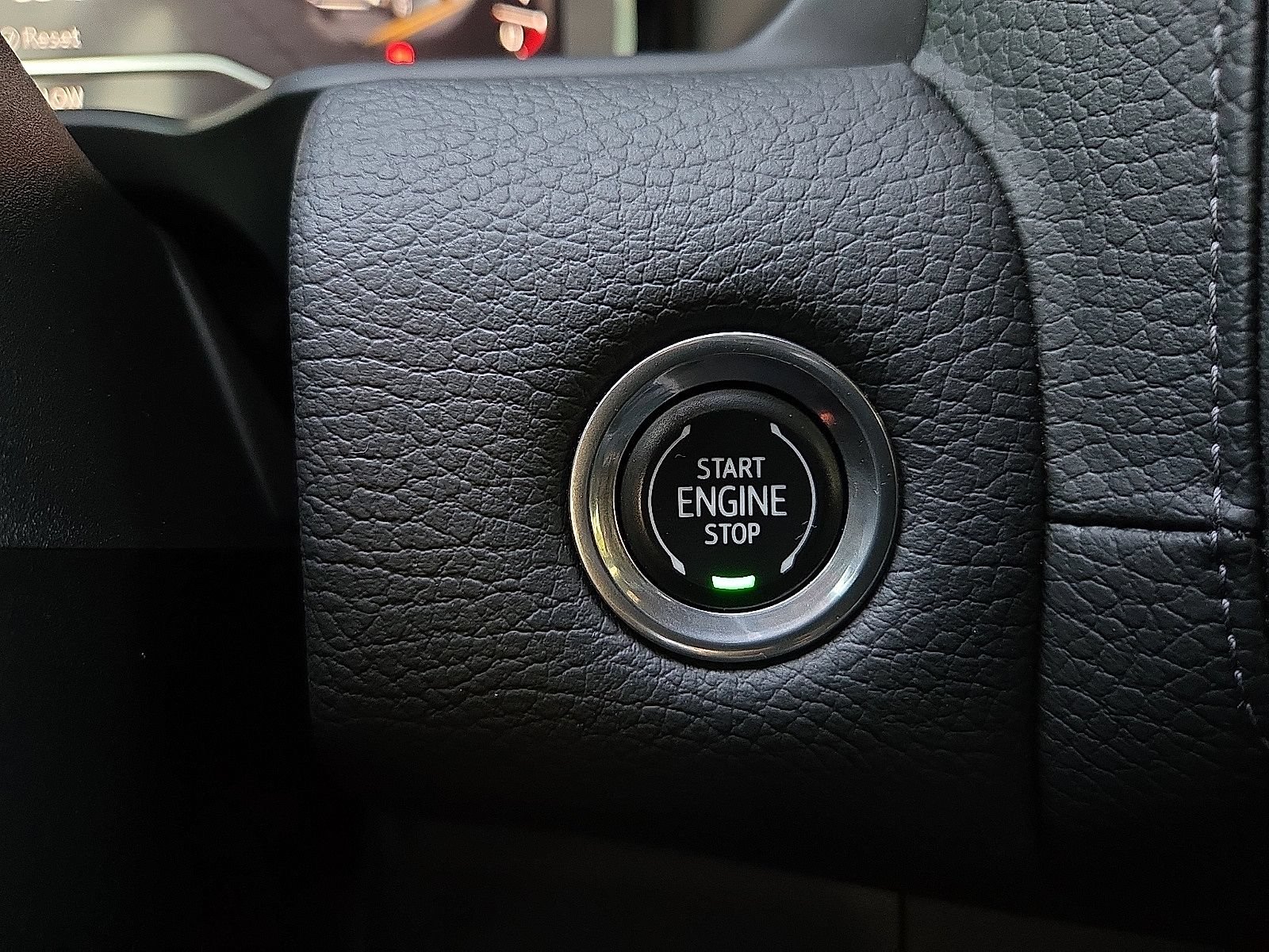 Used 2023 GMC Yukon Denali AWD/4WD image 22