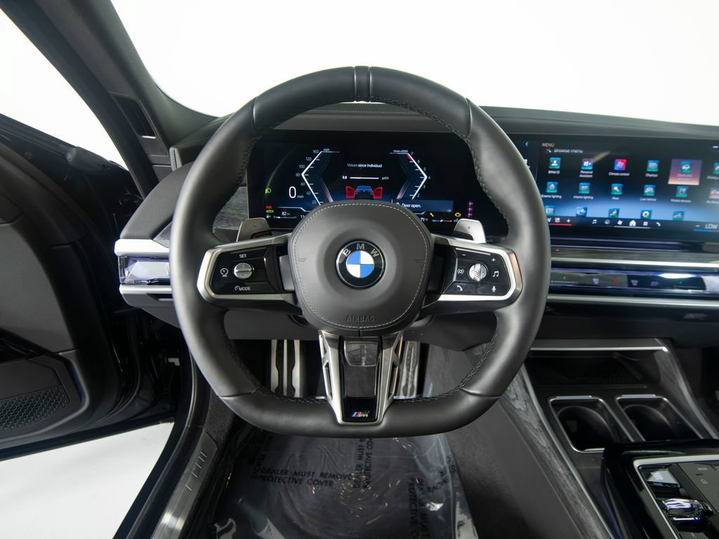 Used 2023 BMW 760i xDrive AWD/4WD image 21