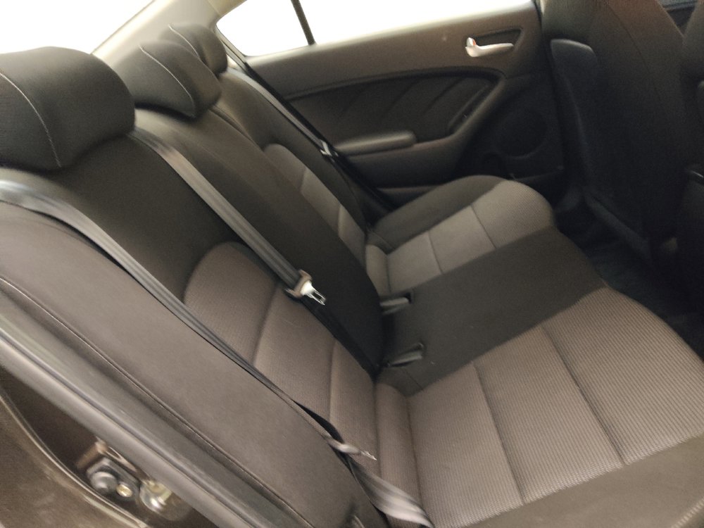 Used 2017 Kia Forte LX FWD image 19