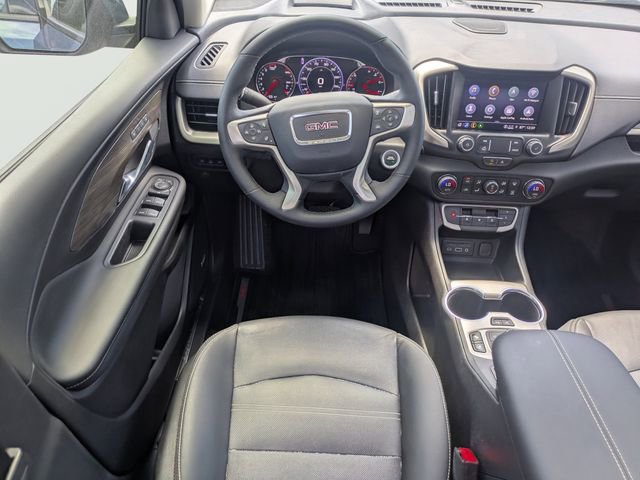 Used 2024 GMC Terrain Denali w/ Denali Premium Package image 17