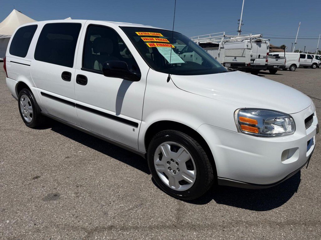 Used 2008 Chevrolet Uplander LS w/ Climate Package FWD image 3