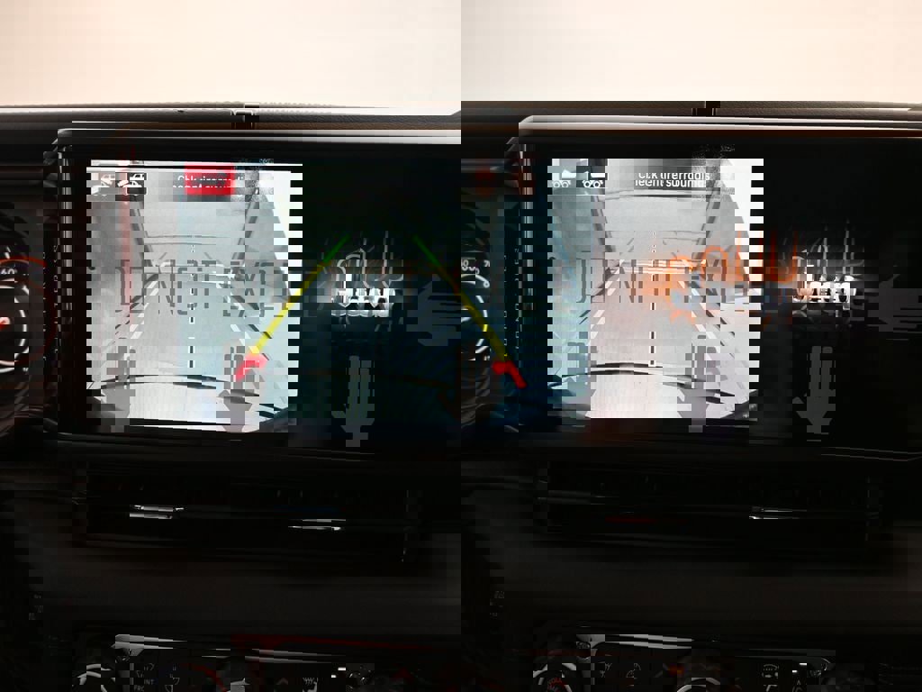 New 2025 Jeep Wrangler Unlimited Sahara w/ Technology Group image 18