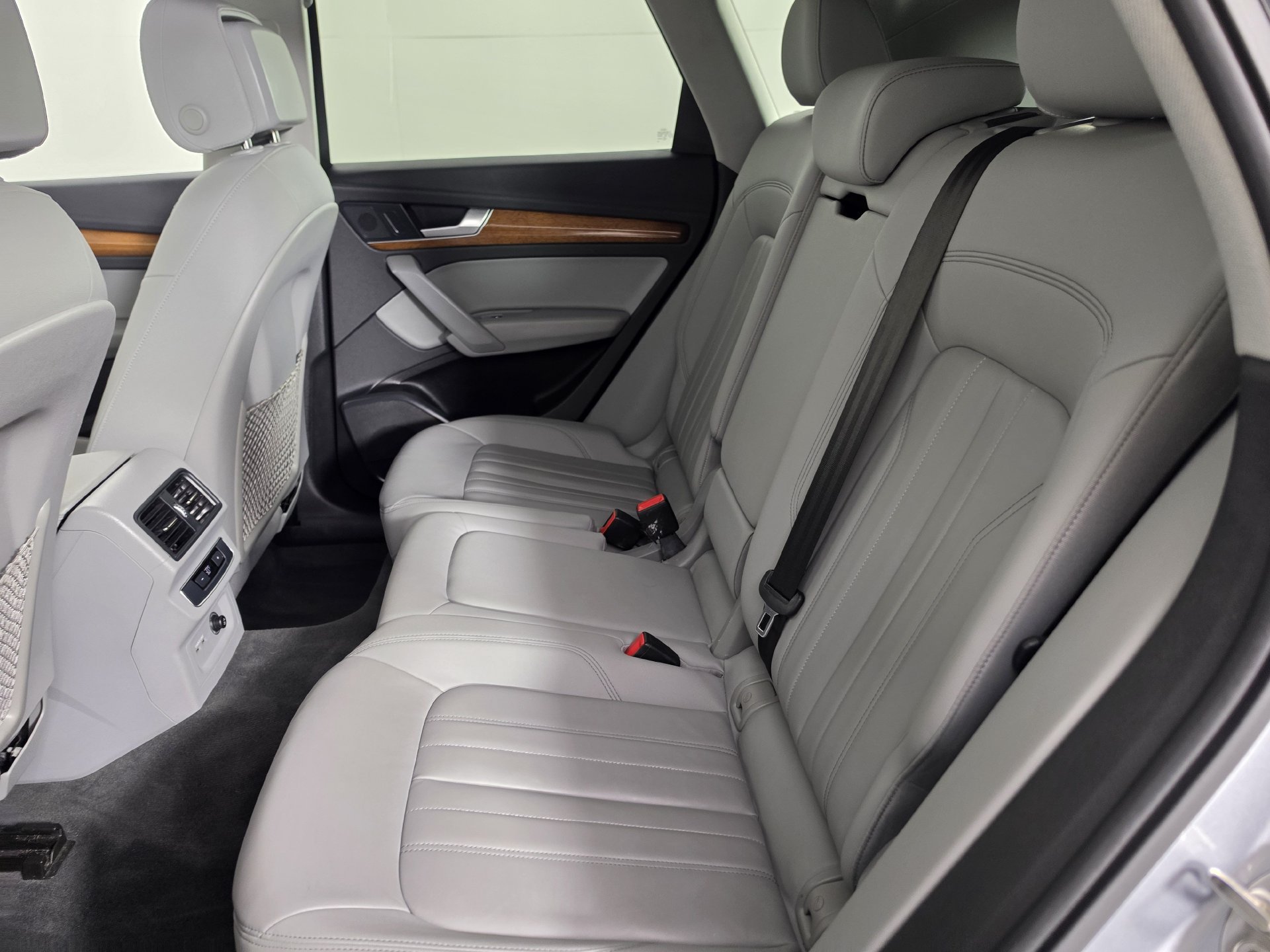Certified 2023 Audi Q5 2.0T Premium w/ Convenience Package AWD/4WD image 29