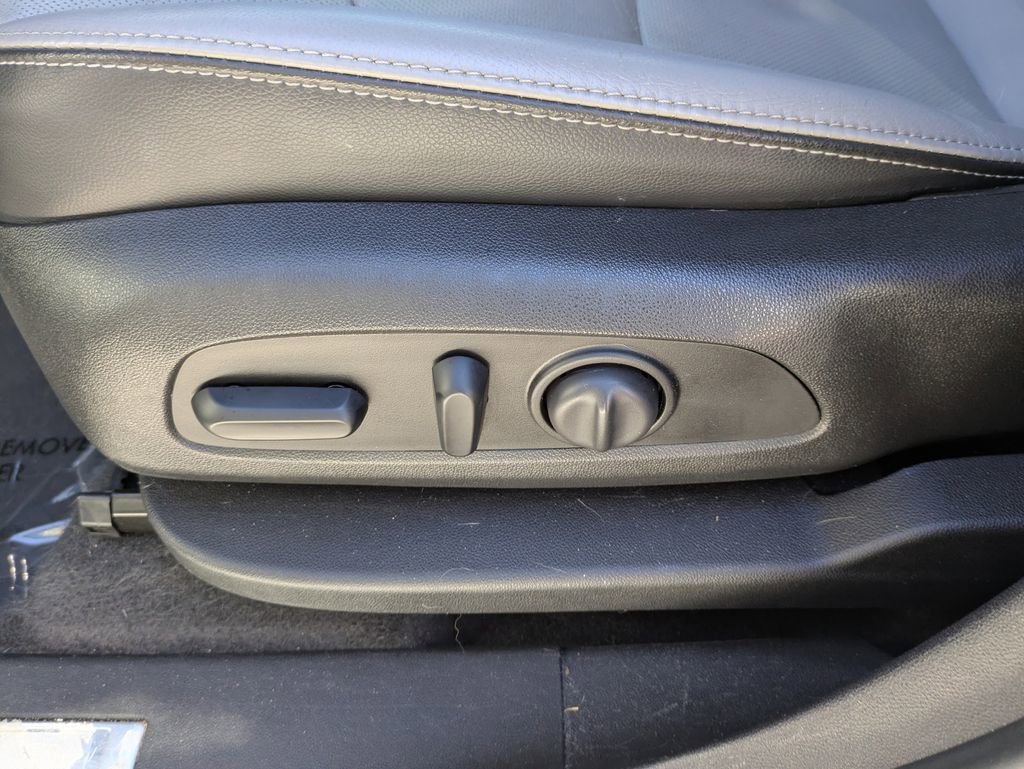 Used 2019 Chevrolet Equinox Premier image 19