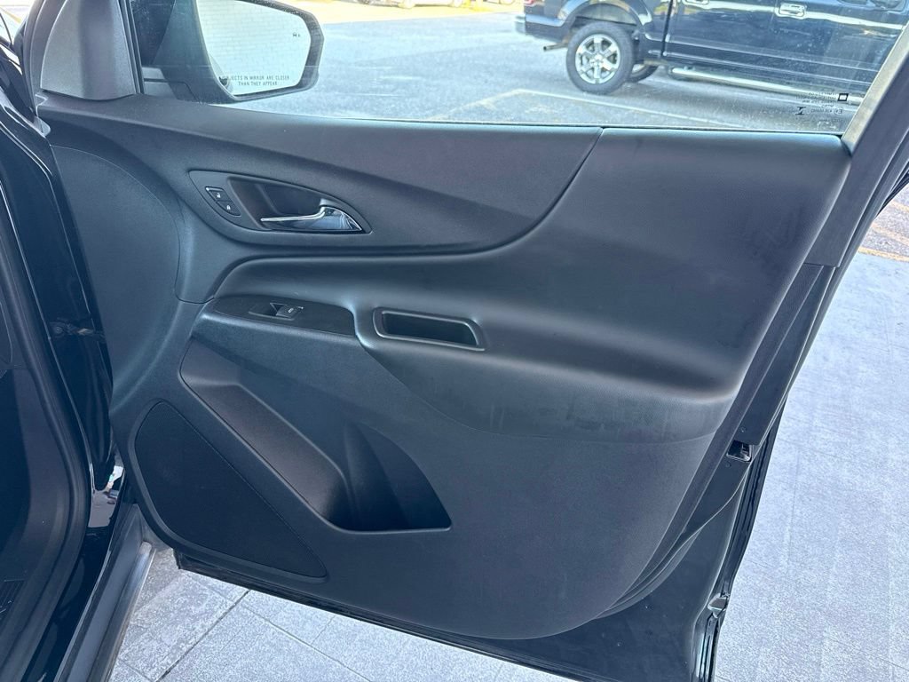 Used 2024 Chevrolet Equinox LT FWD image 34