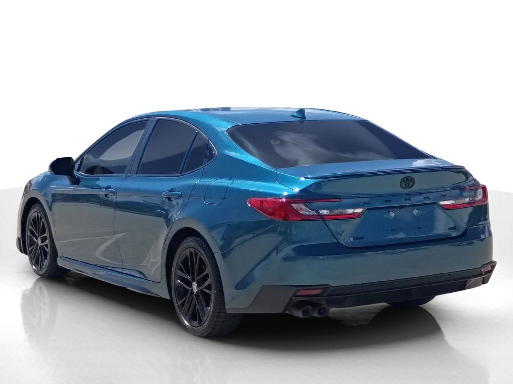 Used 2025 Toyota Camry SE w/ Convenience Package FWD image 8
