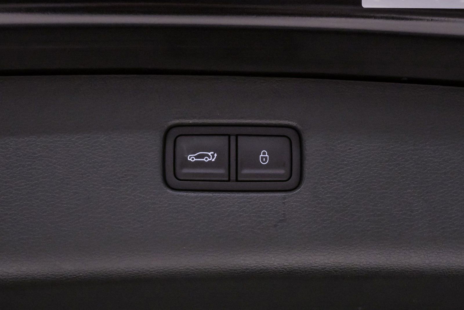 Certified 2025 Genesis GV80 3.5T Prestige image 25