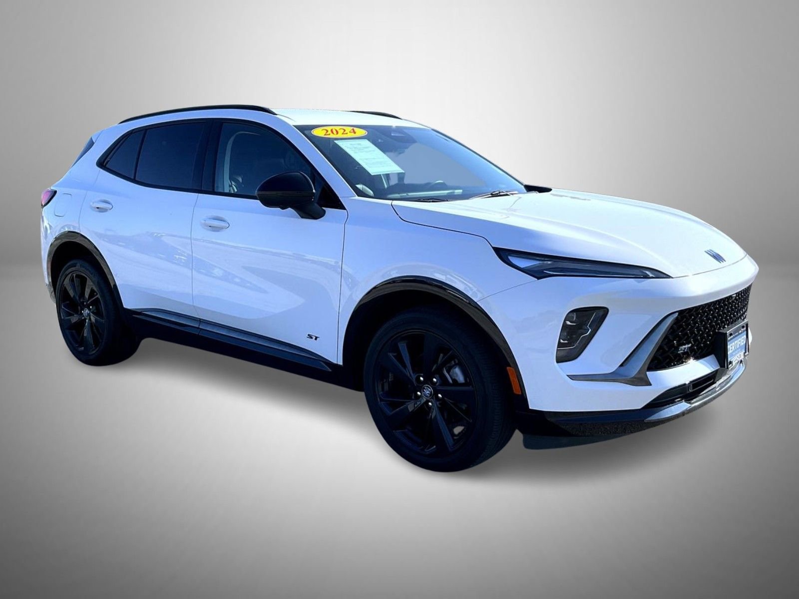 Certified 2024 Buick Envision Sport Touring image 3