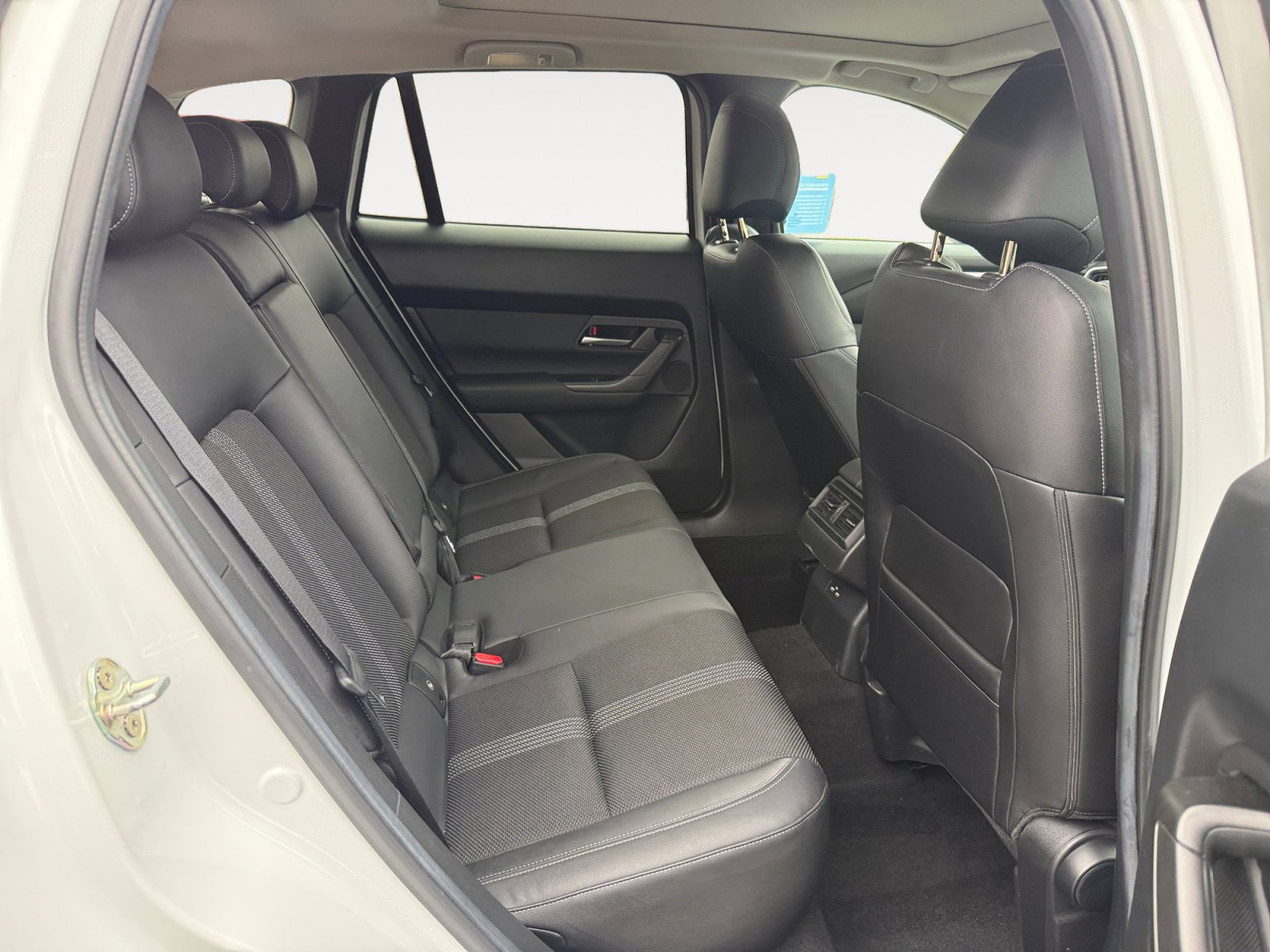 Used 2023 MAZDA CX-50 2.5 S w/ Preferred Plus Pkg image 18