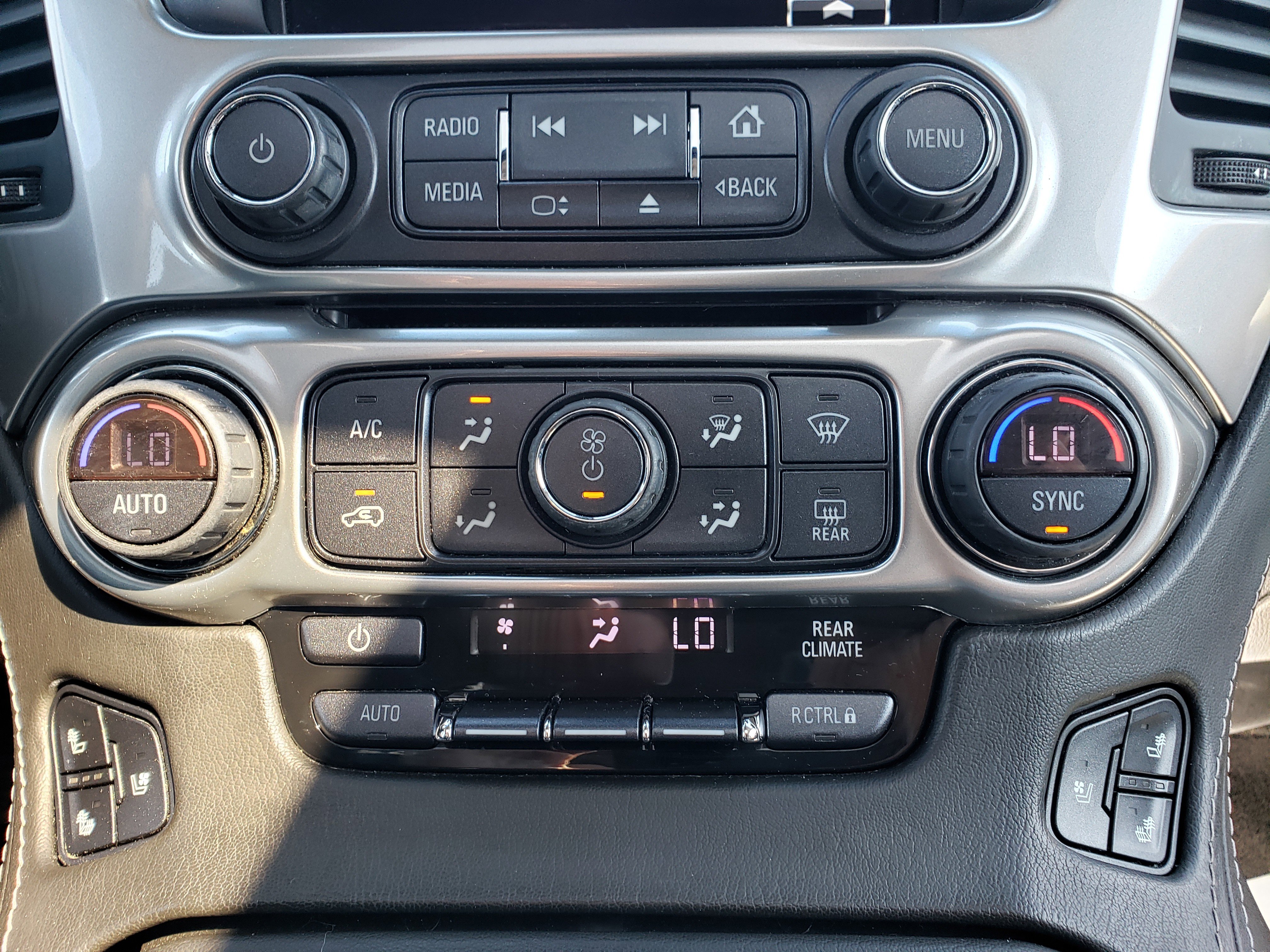 Used 2019 Chevrolet Tahoe Premier image 25