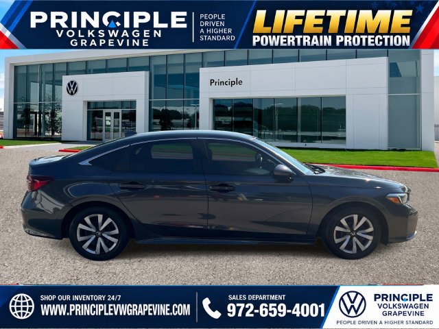 Used 2025 Honda Civic LX image 4