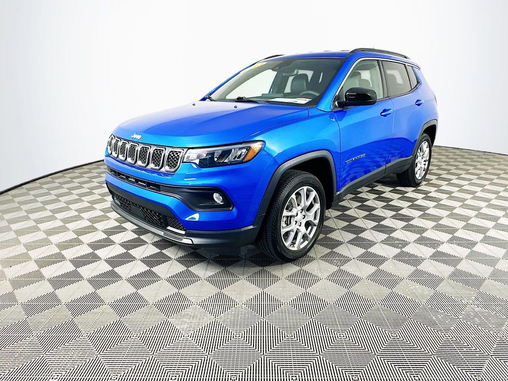 Certified 2023 Jeep Compass Latitude image 5