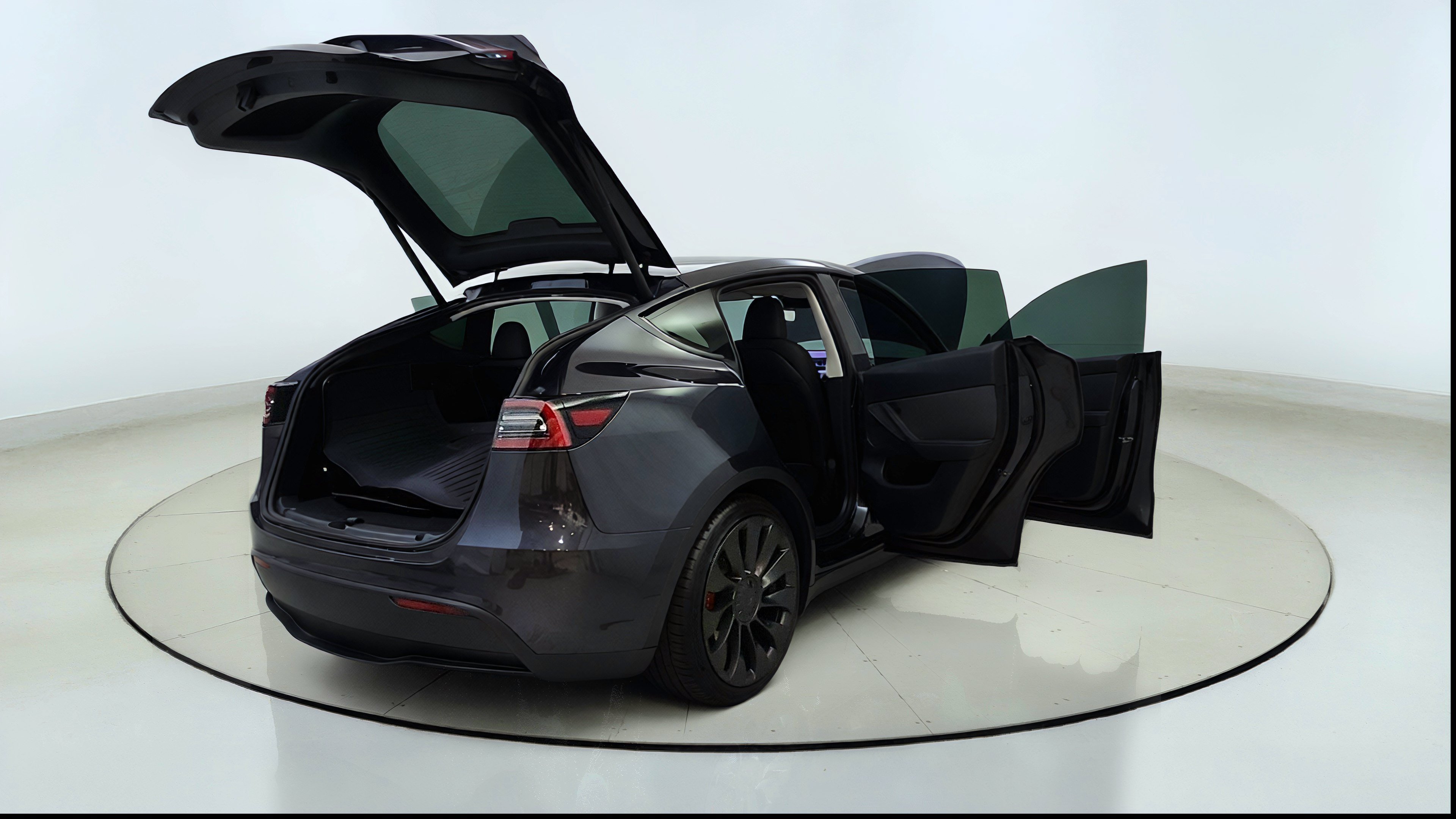 Used 2024 Tesla Model Y Performance AWD/4WD image 14
