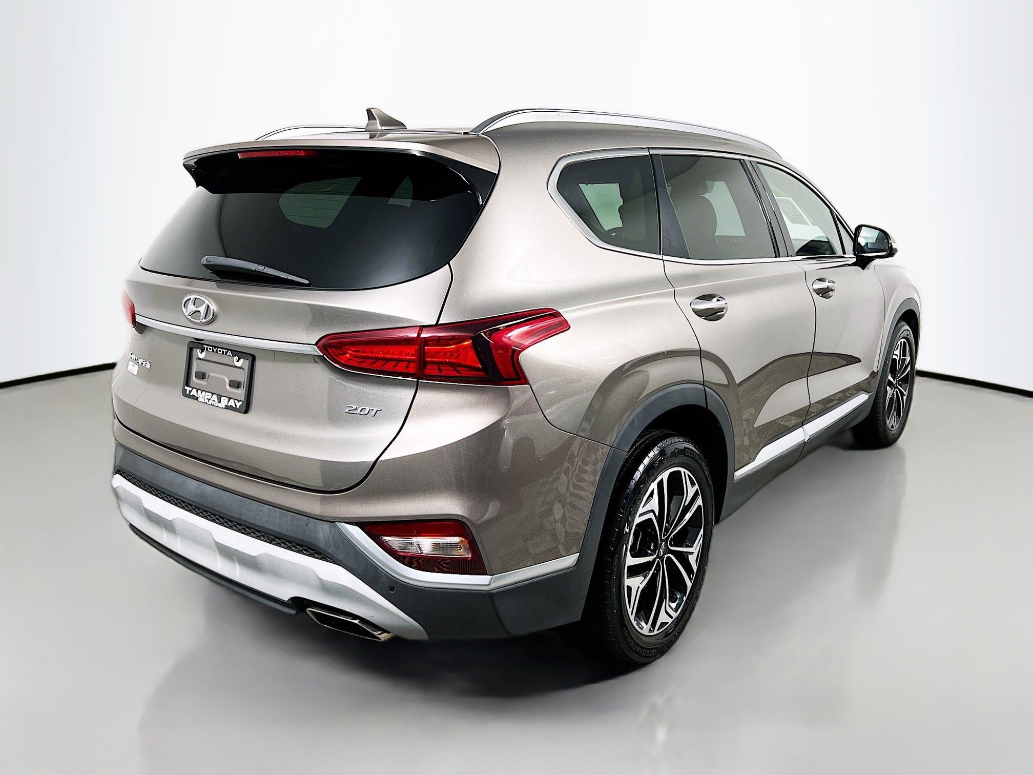 Used 2019 Hyundai Santa Fe FWD image 4