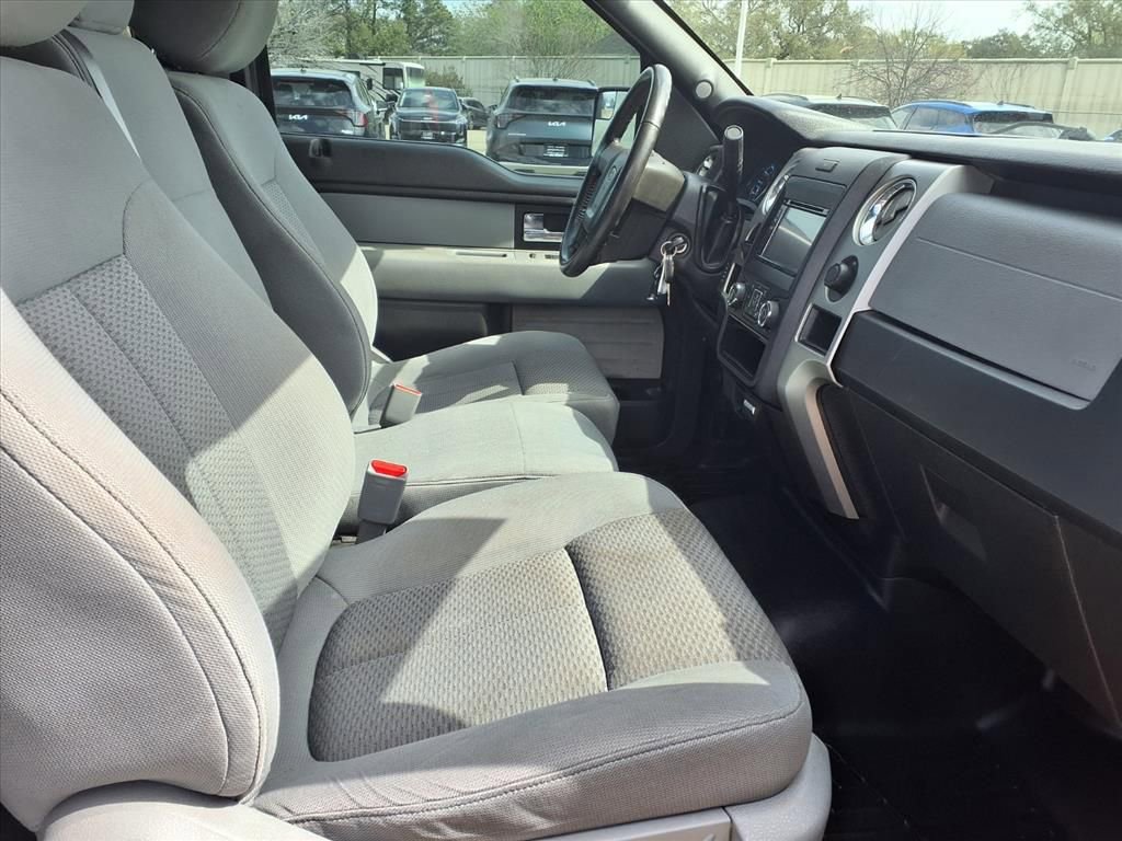 Used 2013 Ford F150 XLT w/ Mid Equipment Group image 21