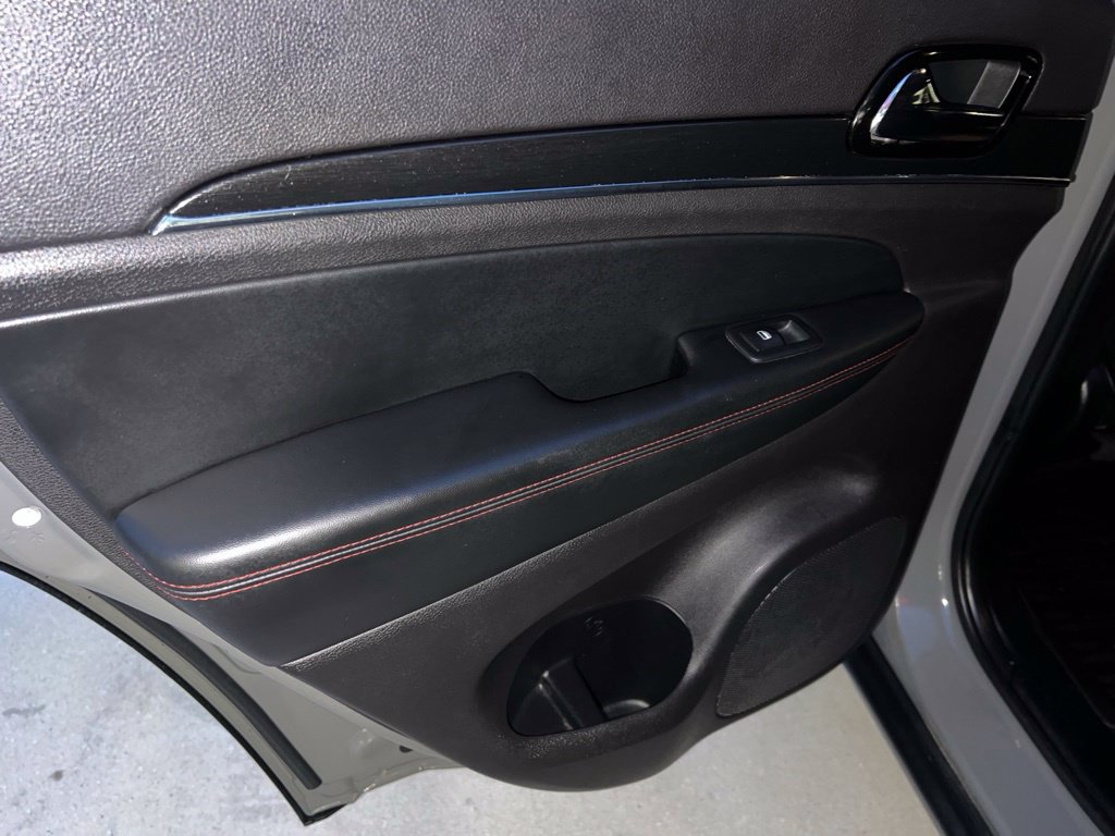 Used 2020 Jeep Grand Cherokee Trailhawk AWD/4WD image 28