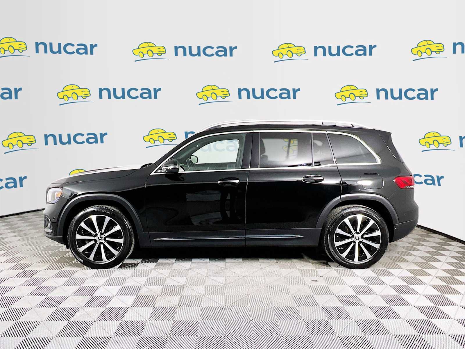 Used 2023 Mercedes-Benz GLB 250 4MATIC image 4