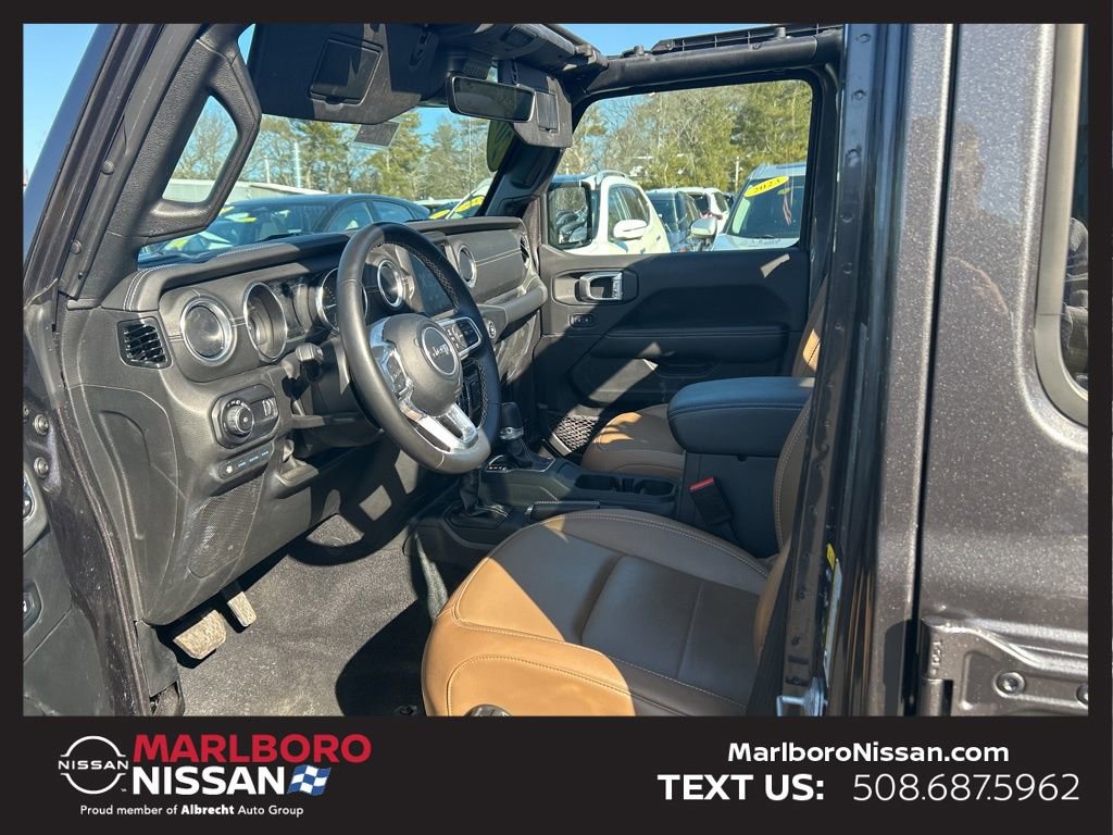 Used 2023 Jeep Wrangler Unlimited Sahara w/ Cold Weather Group image 11