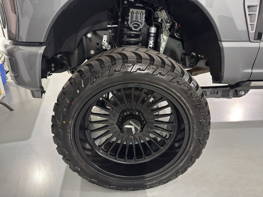 Used 2026 Ford F250 Platinum w/ Platinum Plus Package image 4