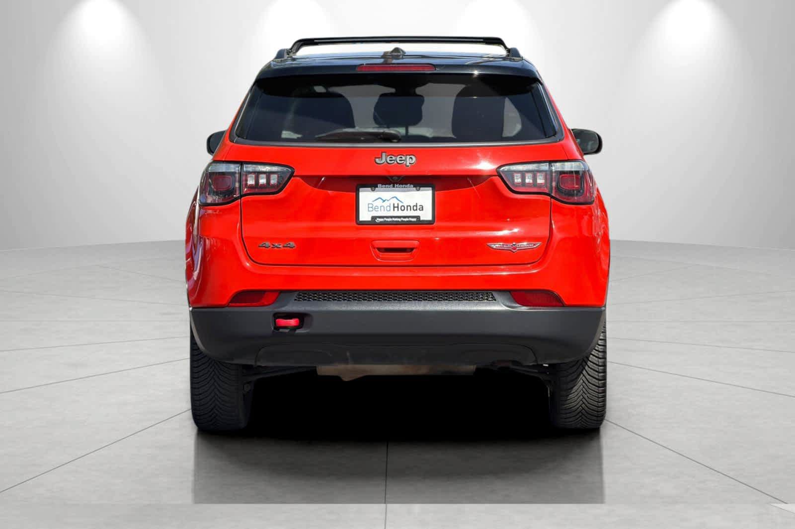 Used 2020 Jeep Compass Trailhawk AWD/4WD image 7