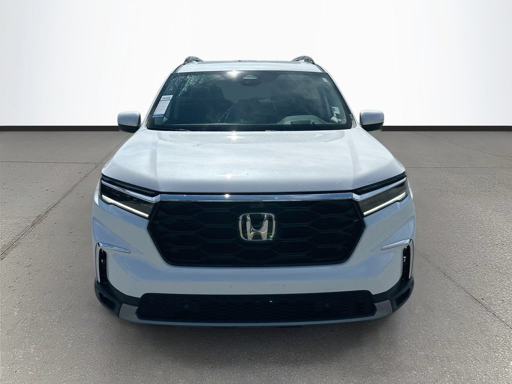 Used 2025 Honda Pilot Elite image 2