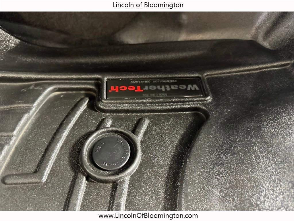 Used 2018 GMC Yukon SLT AWD/4WD image 36