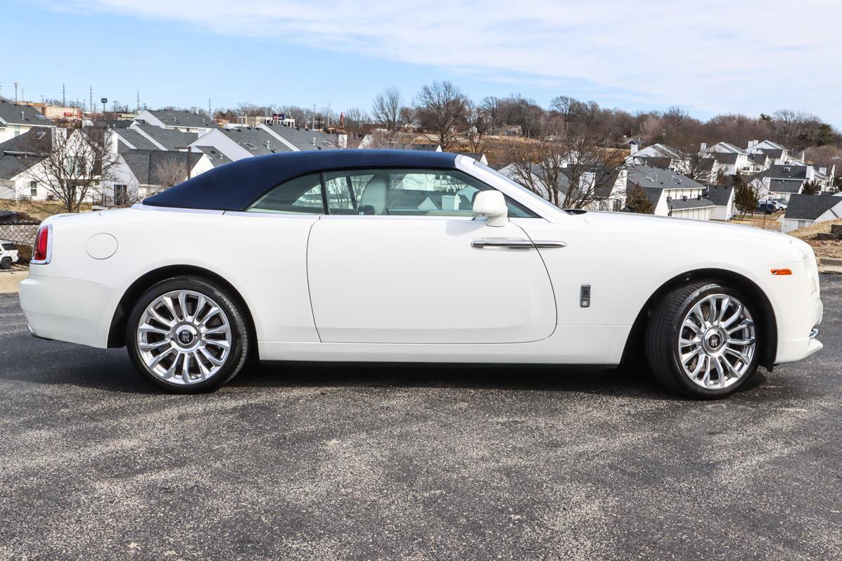 Used 2019 Rolls-Royce Dawn image 4